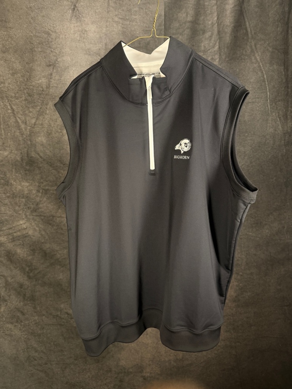 Bighorn Golf Course Sleeveless Quarter-Zip Golf Vest - Black